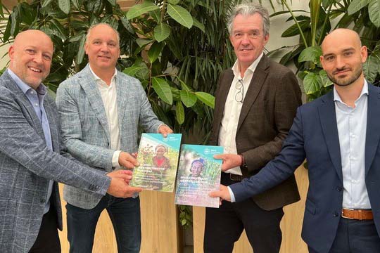 Jeroen Oudheusden (Executive Officer, Floriculture Sustainability Initiative (FSI)), Marcel Zandvliet (Vice-Chair FSI, Dutch Flower Group), Ted van der Put (Chair IRBC Floriculture Agreement, IDH), Steven Smit (IRBC Floriculture Steering Committee member, Dutch Ministry of Foreign Affairs)